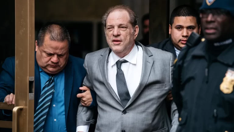 El ex productor Harvey Weinstein es hospitalizado de emergencia; “En cuanto a su salud, es un desastre”