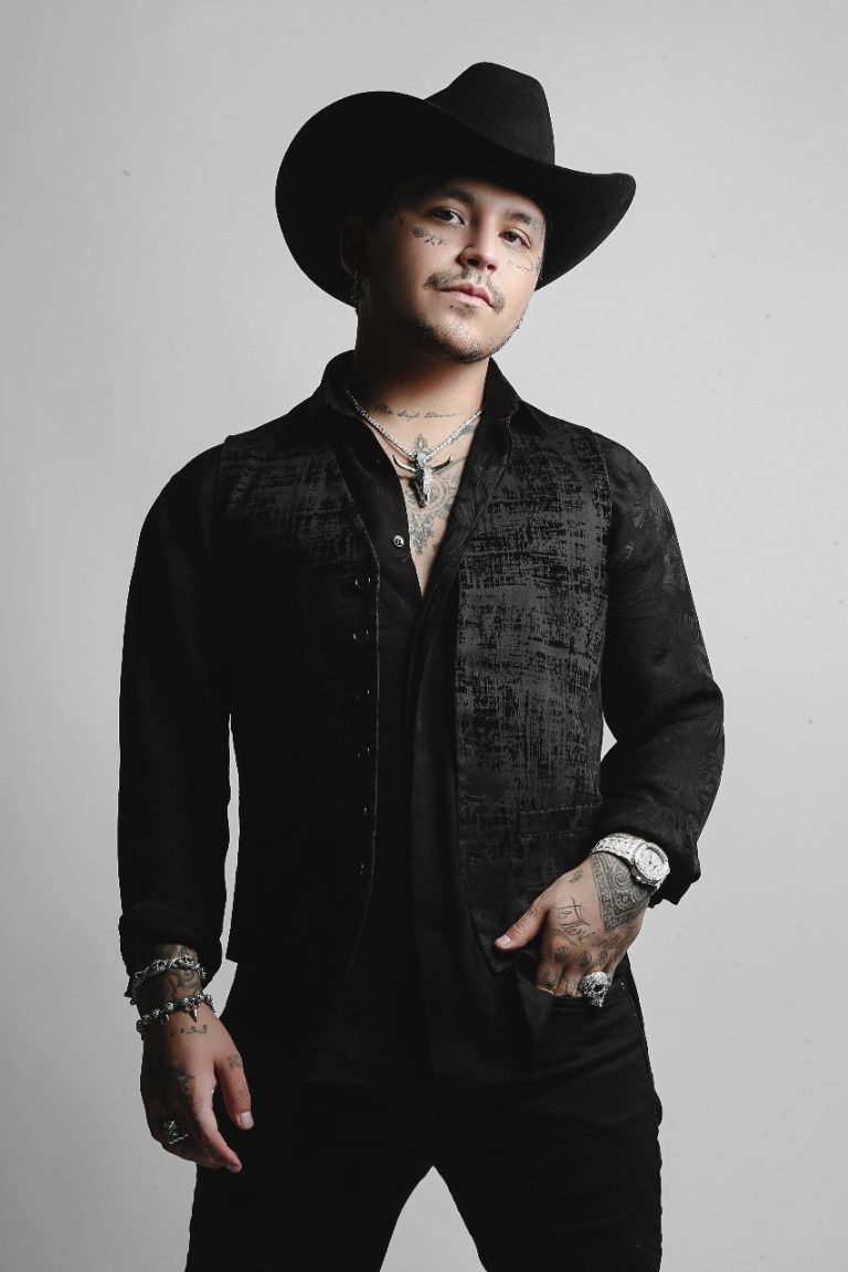 Boletas para el concierto de Christian Nodal en RD entre 3,335 y 47,455 pesos