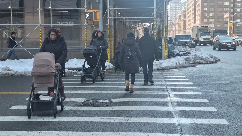 Reacciones cruzadas y mixtas de neoyorquinos ante la “era dorada” que dibujó Trump en el Discurso del Estado la Unión